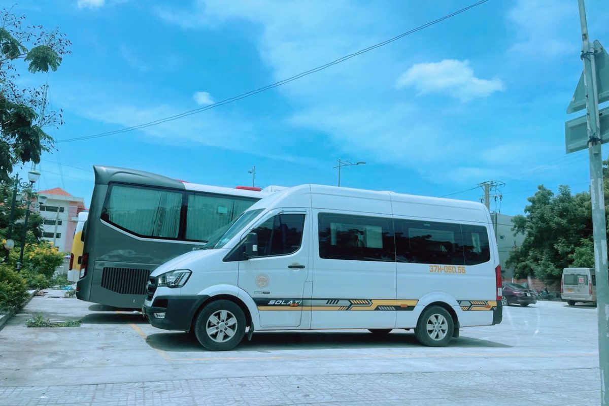 Thuê Xe 16 chỗ sân bay Cam Ranh